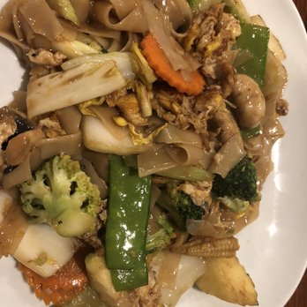Ayuttaya Thai Cuisine - Pad Se Ew - Thai Near Me - Ocala, Florida