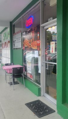 Vincenzo’s Pizzeria by null