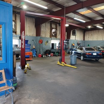 Downtown Garage - Open bay! - Auto Repair Near Me - Tyler, Texas Downtown Garage - Open bay! - Auto Repair Near Me - Tyler, Texas