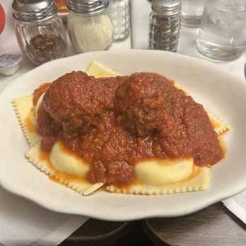 VILLA DI ROMA - Updated June 2024 - 273 Photos & 492 Reviews - 936 S ...