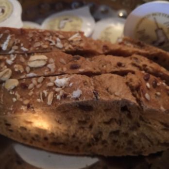 Lynwood Inn - Yummy bread for the table - Hotels Near Me - Baddeck, Nova Scotia Lynwood Inn - Yummy bread for the table - Hotels Near Me - Baddeck, Nova Scotia