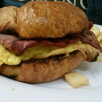 Casa Taco Express - Breakfast sandwich with turkey bacon - Breakfast & Brunch Near Me - Atlantic City, New Jersey