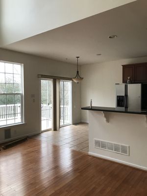 Beyond Compare Service Logo