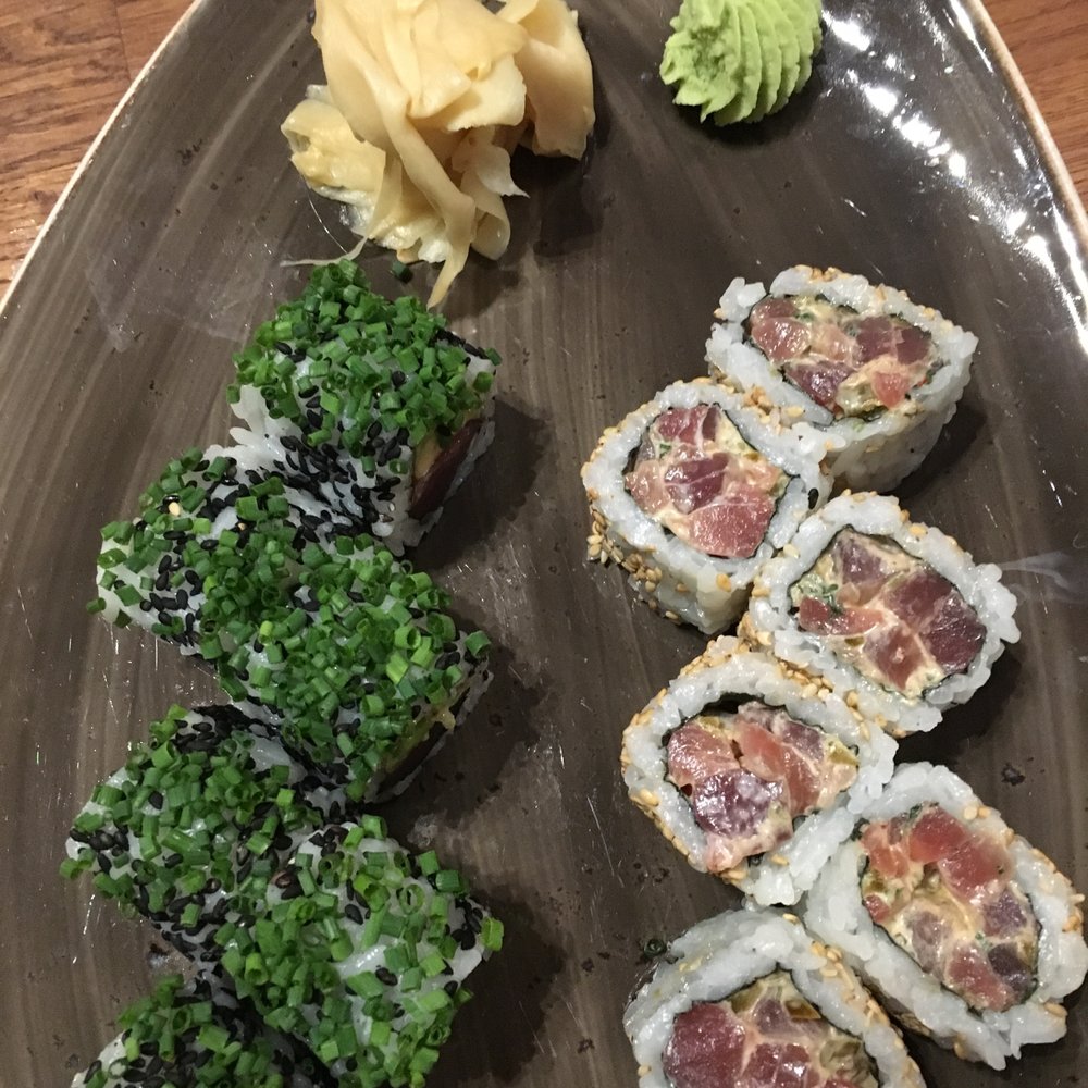Matbørsen - Tuna Sushi Rolls - Food Court Near Me - Bergen, 12