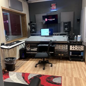 Breakthrough Sounds Recording Studio - Recording & Rehearsal Studios Near Me - Cleveland, Ohio