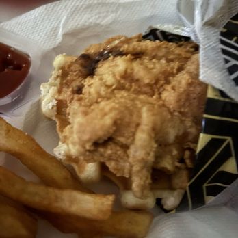 Wallace Chicken - Chicken waffle - Fast Food Near Me - West Covina, California