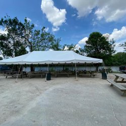Chet's Fox River Tavern & Canoe Rental