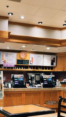 The Coffee Bean & Tea Leaf by null