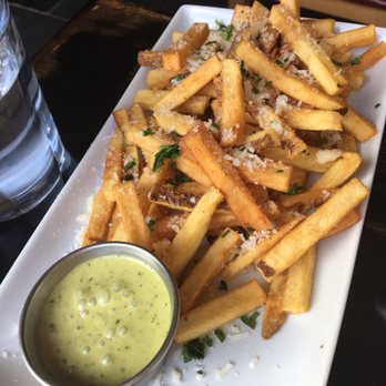 Brava - Bars Near Me - Lenox, Massachusetts