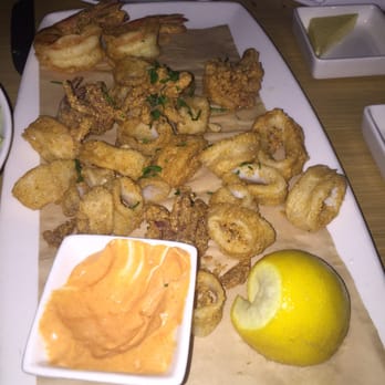 Flex Mussels - Calamari not Chewy so good - Seafood Near Me - New York, New York