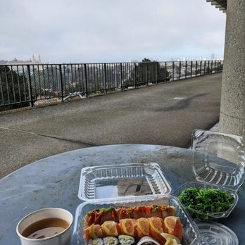 You See Sushi - San Franciscan, 49ers, avocado roll, seaweed salad - Japanese Near Me - San Francisco, California You See Sushi - San Franciscan, 49ers, avocado roll, seaweed salad - Japanese Near Me - San Francisco, California