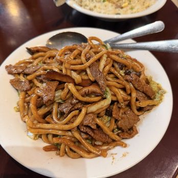 Silver Dragon - Fried thick noodles - Chinese Near Me - Banff, Alberta Silver Dragon - Fried thick noodles - Chinese Near Me - Banff, Alberta