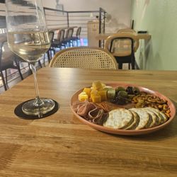 The Rendon Creamery - Wine, cheese and ice cream, what more could I want!