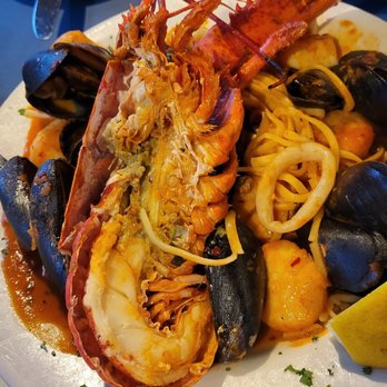 Boston Sail Loft - Lobster Diablo sauce pasta - Bars Near Me - Boston, Massachusetts Boston Sail Loft - Lobster Diablo sauce pasta - Bars Near Me - Boston, Massachusetts