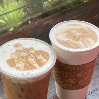 Red Maple - Cafes Near Me - Los Angeles, California