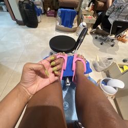 You can see my toes and nails.. they are good for a quick fix :) and reliable !