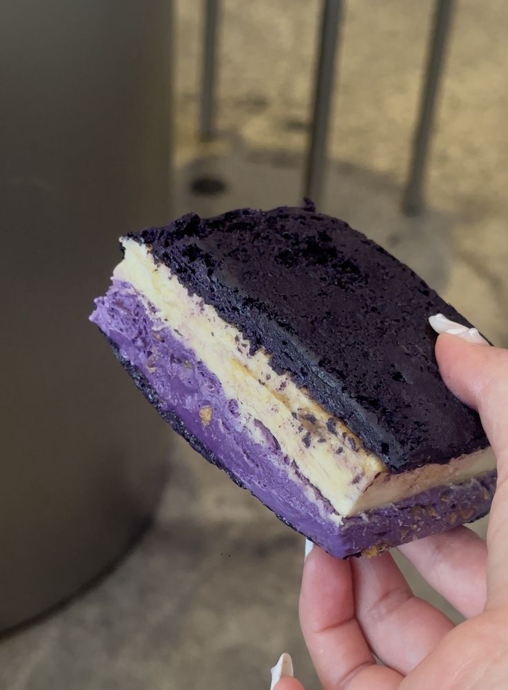 Supermoon Bakehouse