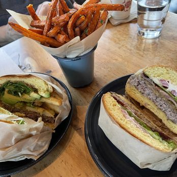 Roam Artisan Burgers - French N' Fries and Heritage Burgers at Roam Artisan Burgers in Lafayette. - Burgers Near Me - Lafayette, California Roam Artisan Burgers - French N' Fries and Heritage Burgers at Roam Artisan Burgers in Lafayette. - Burgers Near Me - Lafayette, California