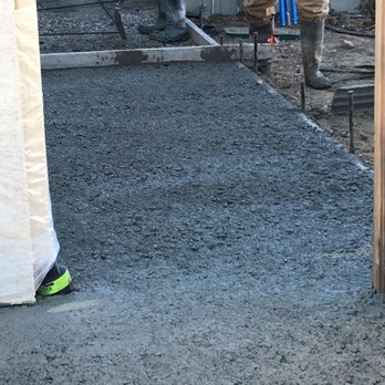 Quality Curb - Spreading the "mud" (concrete). - Masonry/Concrete Near Me - Sparks, Nevada Quality Curb - Spreading the "mud" (concrete). - Masonry/Concrete Near Me - Sparks, Nevada