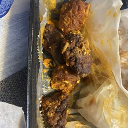 Order Buffalo bonless. This is what I received. Trash. Order Buffalo bonless. This is what I received. Trash.