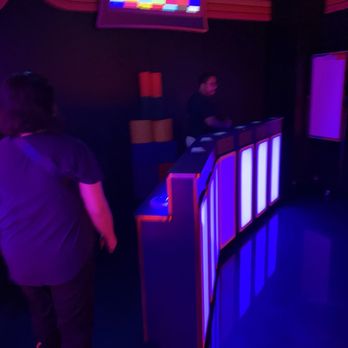 Great Big Game Show AREA15 - Blue team walking in - Trivia Hosts Near Me - Las Vegas, Nevada