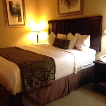 Best Western Plus Brookside Inn - Bed - Hotels Near Me - Milpitas, California