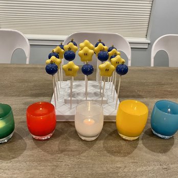 Hunny Do Cake Pops - Mario Star cake pops with funfetti, and blue round cake pops with vanilla filling. - Cupcakes Near Me - Bellevue, Washington Hunny Do Cake Pops - Mario Star cake pops with funfetti, and blue round cake pops with vanilla filling. - Cupcakes Near Me - Bellevue, Washington