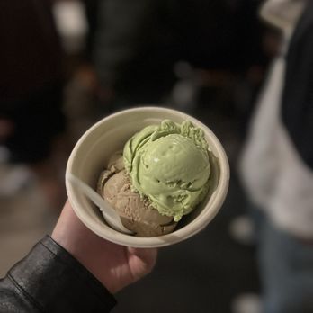 Earnest Ice Cream - london fog & matcha - Ice Cream & Frozen Yogurt Near Me - Vancouver, British Columbia Earnest Ice Cream - london fog & matcha - Ice Cream & Frozen Yogurt Near Me - Vancouver, British Columbia
