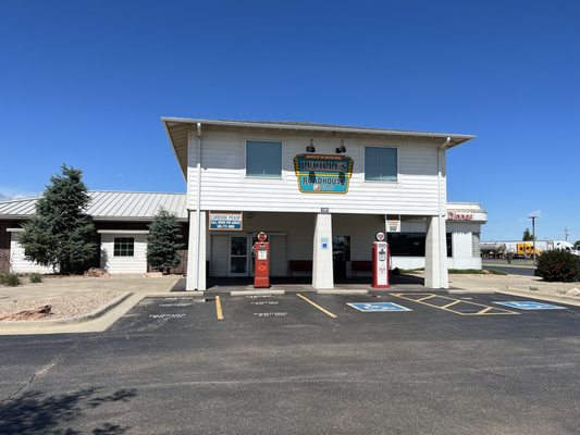 Lucille’s Roadhouse by null