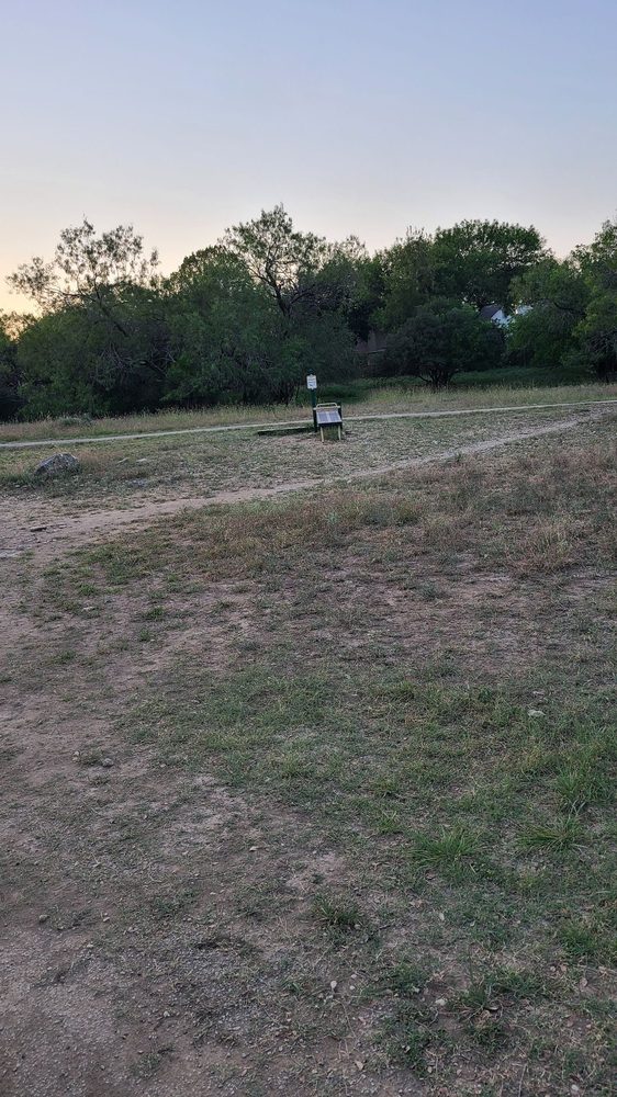 OXBOW PARK TRAILHEAD Updated May 2024 29 Photos 11615 Spring