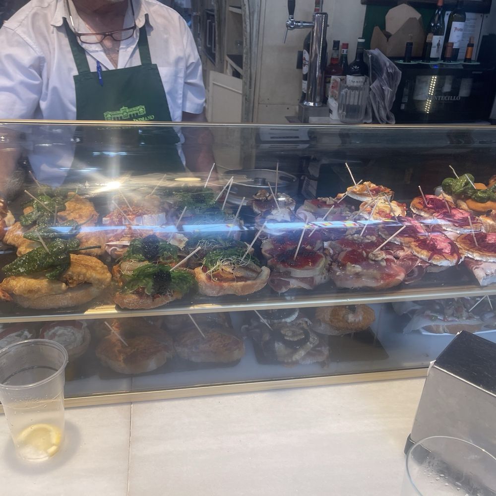 Casa del Indiano - The Penche bar - Diners Near Me - Santander, S