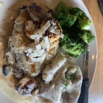 Applebee's Grill + Bar - American Near Me - Portsmouth, New Hampshire