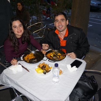 Victoria - what I call: comer en cazuela lol - Tapas Bars Near Me - Barcelona, B
