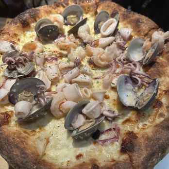 Robert's Pizza and Dough - Seafood pizza - Pizza Near Me - Chicago, Illinois Robert's Pizza and Dough - Seafood pizza - Pizza Near Me - Chicago, Illinois