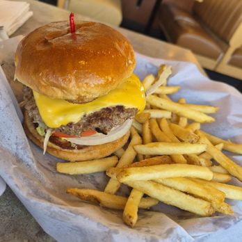 Big Boy - The best burger - Breakfast & Brunch Near Me - Cleveland, Ohio