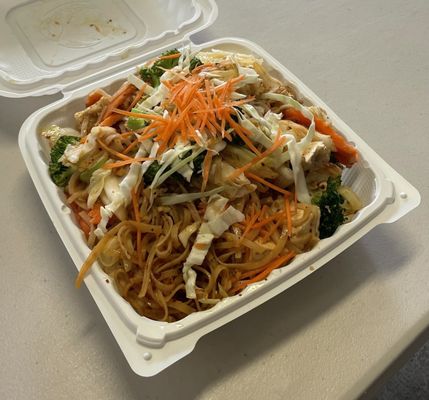 Aunty Pon's Thai Food Truck by null