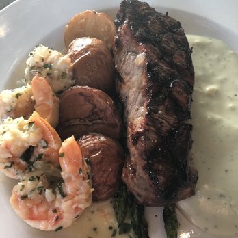 The Bistro - Seafood Near Me - Kilauea, Hawaii