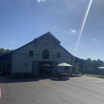 Pilot Mountain Vineyards Wedding Venue - Pretty place - Wedding Planning Near Me - Pinnacle, North Carolina Pilot Mountain Vineyards Wedding Venue - Pretty place - Wedding Planning Near Me - Pinnacle, North Carolina