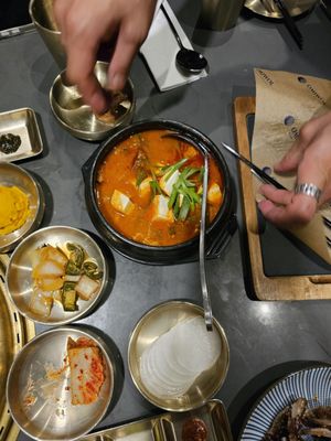 Omiwol K BBQ & Noodles by null