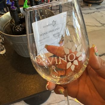 Hotel Gibbs Downtown San Antonio Riverwalk - Free wine tasting - Hotels Near Me - San Antonio, Texas