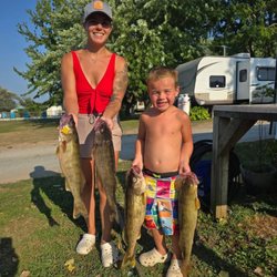Riverside Acres Campground & Cottages