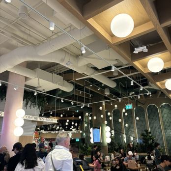 Shake Shack - Inside seating - Burgers Near Me - Toronto, Ontario Shake Shack - Inside seating - Burgers Near Me - Toronto, Ontario