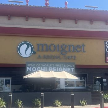 Moignet A Social Cafe - Bakeries Near Me - Las Vegas, Nevada Moignet A Social Cafe - Bakeries Near Me - Las Vegas, Nevada