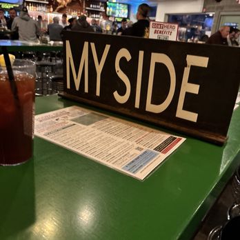 Rodeo Goat - Table with the divider. - Burgers Near Me - Dallas, Texas