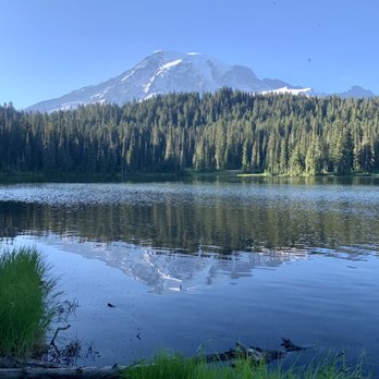 Reflection Lakes Loop Hike - Hiking Near Me