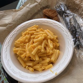 Hippie Burger - Mac & Cheese Chicken Strips - Desserts Near Me - Maysville, Kentucky Hippie Burger - Mac & Cheese Chicken Strips - Desserts Near Me - Maysville, Kentucky