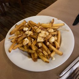 All I can say about this poutine is it looks good but is cold. Cold gravy and a warm plate. Not happy at all All I can say about this poutine is it looks good but is cold. Cold gravy and a warm plate. Not happy at all