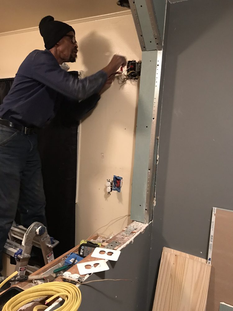 Slide of E&L Construction