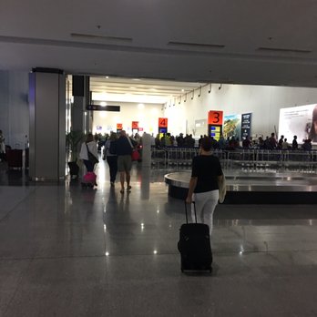 Airport Cabo - Heading to baggage claim - Airport Shuttles Near Me