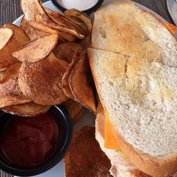 Rosie's On River Street - Burgers Near Me - Moose Jaw, Saskatchewan